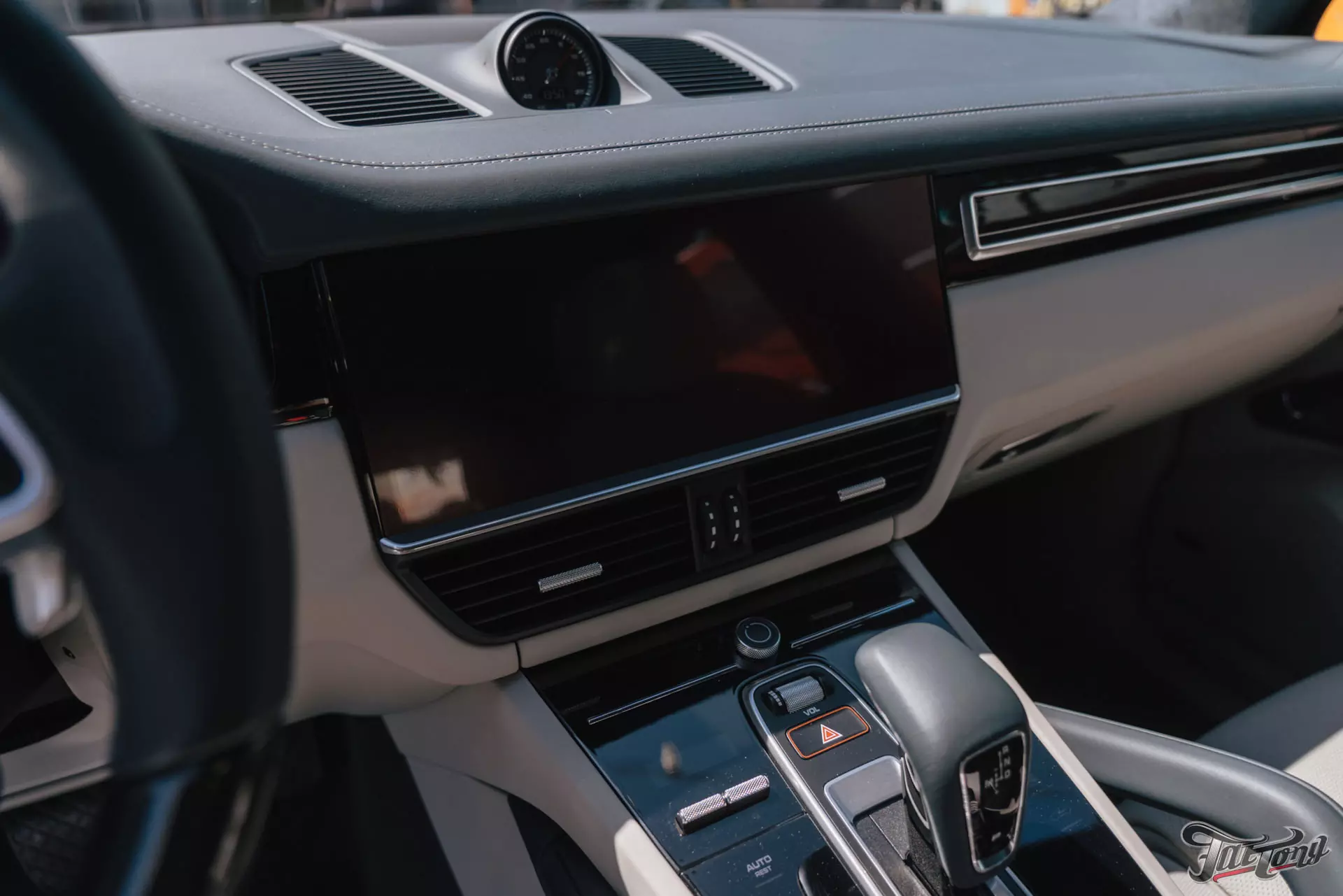 Porsche Cayenne. Оклейка в полиуретан. Окрас дисков